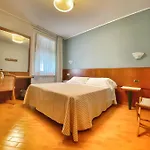 Regina Elena Dependance Otel 4*