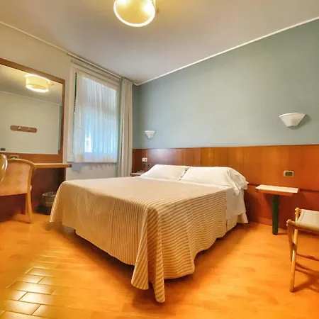 Regina Elena Dependance Отель 4*