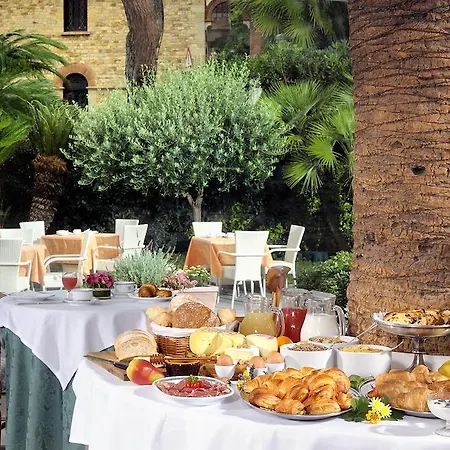 Hotel Regina Elena Dependance 4*