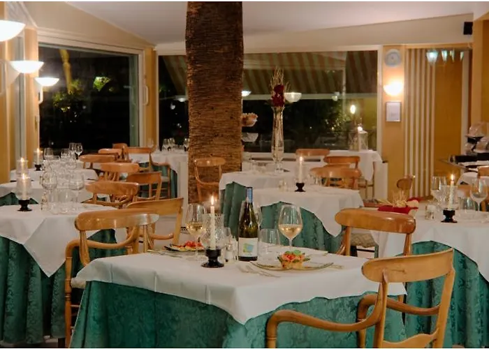 Hotel Regina Elena Dependance 4*